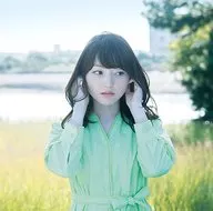 花澤香菜 / 春に愛されるひとにわたしはなりたい[通常盤]