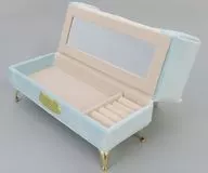 560553985_1