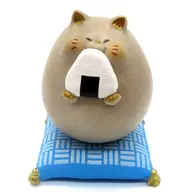 白猫さん 「にゃん家の団欒 ふくふくまんまるねこさん ～おにぎりほおばりの巻～」