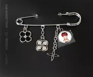 ジェイホープ(BTS/防弾少年団) ブローチ 「2017 BTS LIVE TRILOGY EPISODE III THE WINGS TOUR～Japan Edition～」