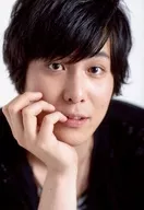 PureBoys/佐藤雄一/顔アップ・衣装黒・ボーダー柄・右手頬杖え/公式生写真