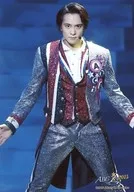 A.B.C-Z/戸塚祥太/ライブフォト・膝上・衣装銀ピンク白・両手開き・足開き・体正面・階段/「ABC座2015」ステージフォト第1弾