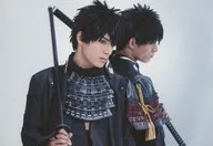 武子直輝(同田貫正国)/横型・バストアップ・鏡・キャラクターショット/舞台「『刀剣乱舞』ジョ伝 三つら星刀語り」トレーディングブロマイド