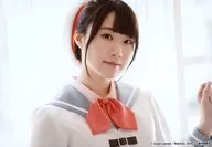 Run Girls，Run!/厚木那奈美/横型・バストアップ・衣装白グレー・ピンク・体右向き・右手上げ・帽子/「Green Leaves Fes」ランダムブロマイド
