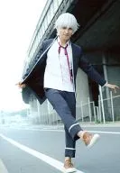 松田凌(伊佐那社)/全身・衣装黒・右手服・野外・キャラクターショット/舞台「K」トレーディングブロマイド