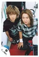 Musical Academy/屋良朝幸・町田慎吾/全身・衣装黒・グレー・チェック柄・階段・カメラ目線・ネックレス/公式生写真