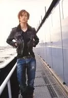 劇団EXILE/秋山真太郎/全身・衣装黒・両手ポケット・背景野外/イベント販売生写真