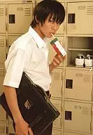 鯨井康介(海堂薫)/膝上・シャツ白・靴箱・左手紙パック・ストロー咥え・キャラクターショット/ミュージカル「テニスの王子様」The Imperial Match 氷帝学園 in winter 2005-2006公式生写真