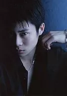 鯨井康介(海堂薫)/衣装黒・上半身・背景紺・左手頭・私服ショット/ミュージカルテニスの王子様コンサート Dream Live 3rd