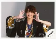 Lil かんさい/大西風雅/横型・バストアップ/「関西ジャニーズJr. LIVE 2021-2022 THE BEGINNING～狼煙～」グッズオフショット＆アーティスト写真撮影オフショット/公式生写真