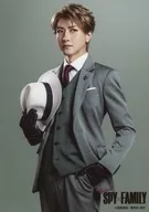 鈴木拡樹(ロイド・フォージャー)/キャラクターショット/ミュージカル「SPY×FAMILY」ブロマイドBセット