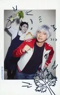 山本一慶(ドラルク)・鈴木裕樹(ロナルド)/イラストホイル仕様・キャラクターショット/舞台「吸血鬼すぐ死ぬ」にっぴきランダムフォトカード