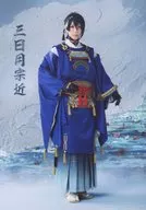黒羽麻璃央(三日月宗近)/全身・キャラクターショット/「ミュージカル『刀剣乱舞』 ～陸奥一蓮～」ブロマイド 刀剣男士(戦闘ver.+内番ver.)