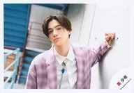 美 少年/岩﨑大昇/横型・バストアップ/「美 少年 Arena Tour 2024 Gates+」グッズオフショット/公式生写真